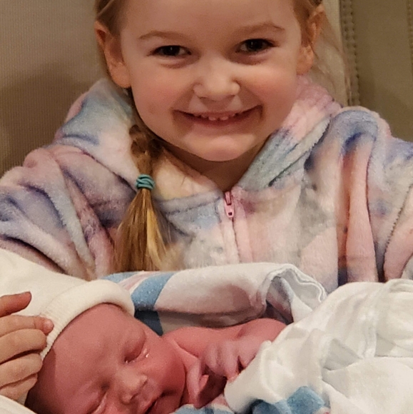 Meet your Posher, Amber - Picture 1 of 1